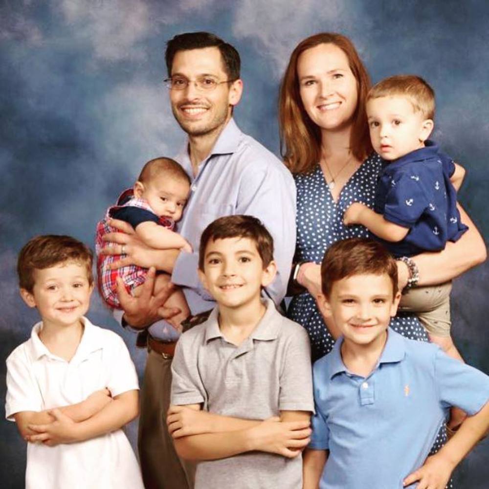 Meet your Posher, Caitlyn